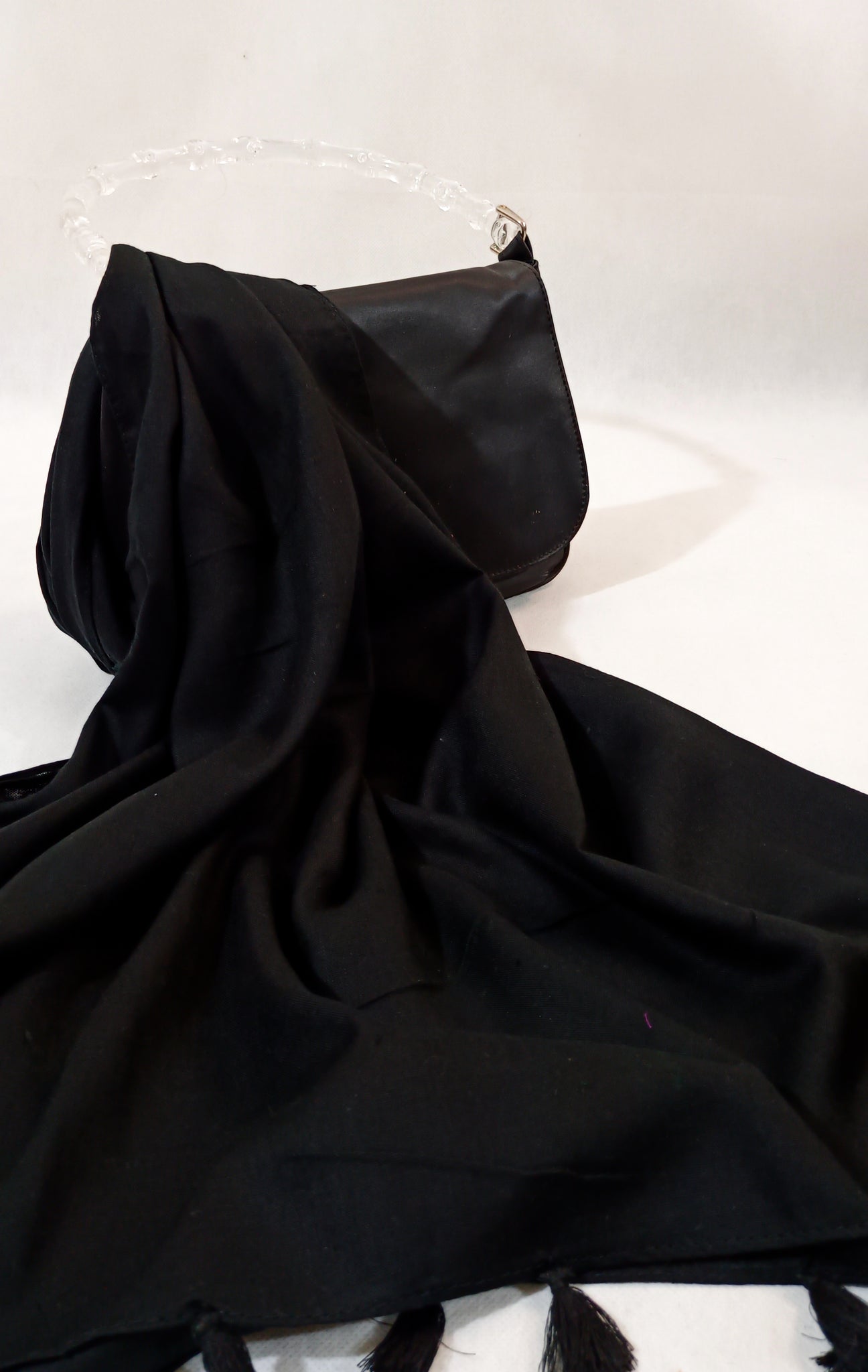 Plain Lawn Tassel - Black